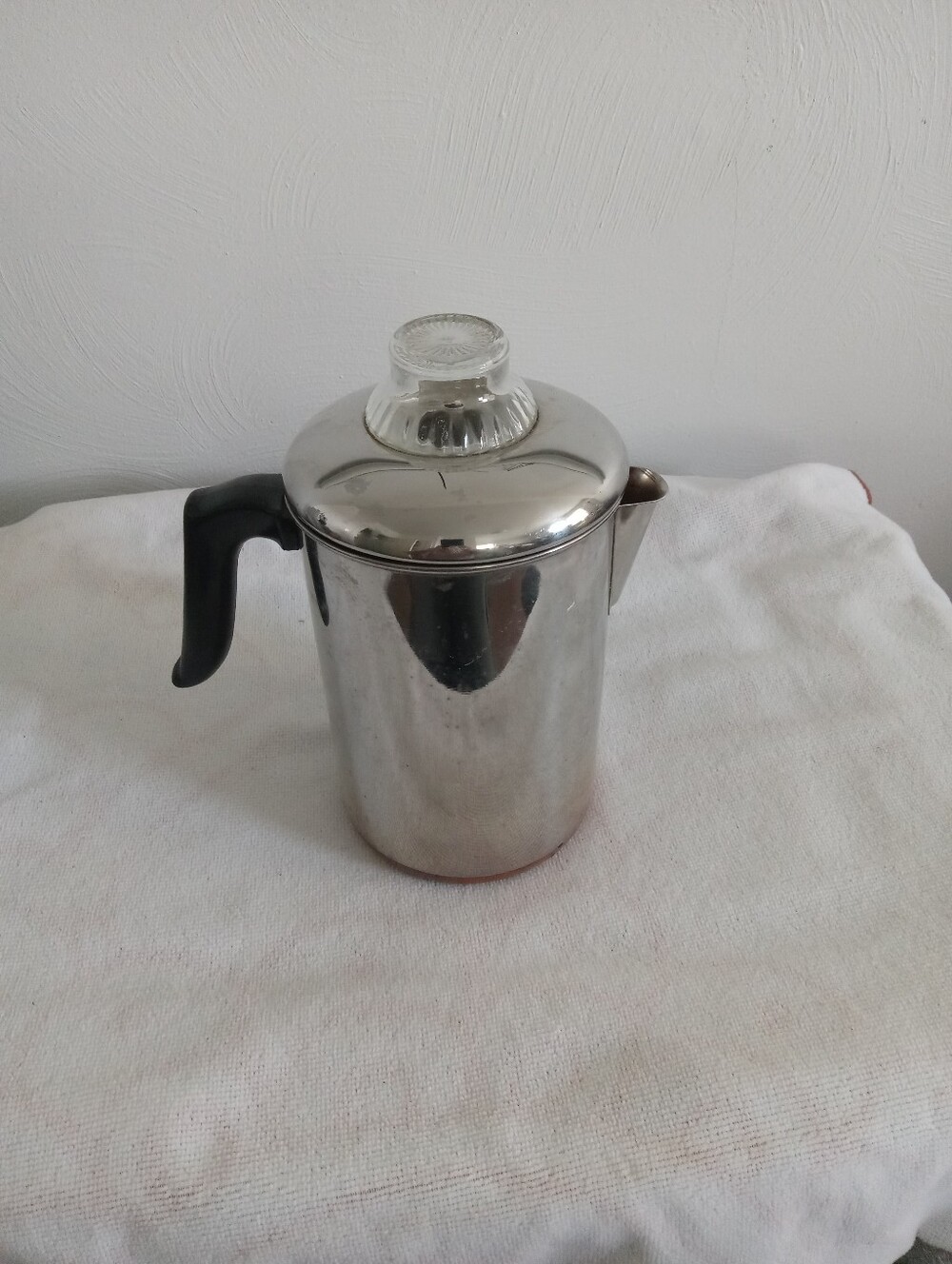 Revere Ware Percolator Coffee Maker 10 cups Handle Has A Chip See Pictures